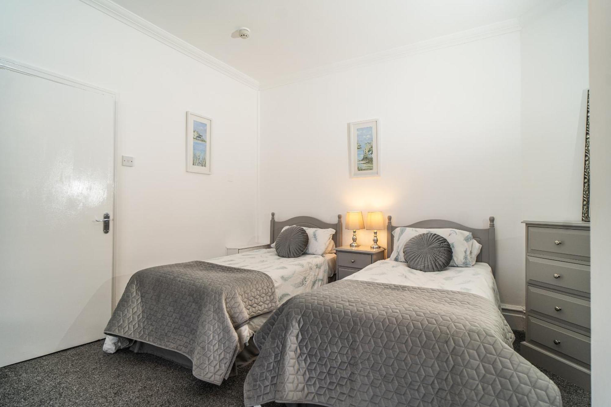 Beachmount Holiday Apartments Colwyn Bay Buitenkant foto